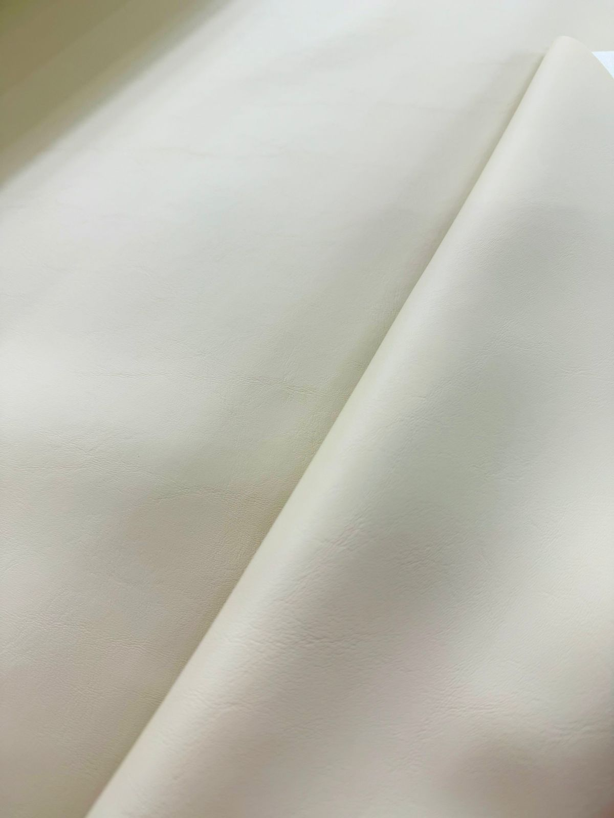 beige lemans